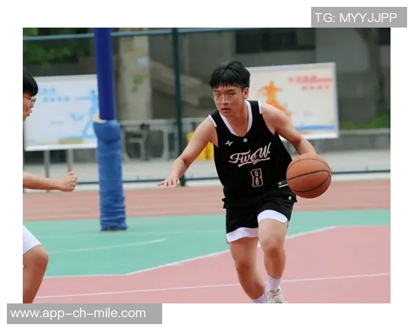 全面推进体育课程标准实施促进学生身心健康与全面发展的新策略